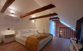 Double-bed apartment with maisonette 